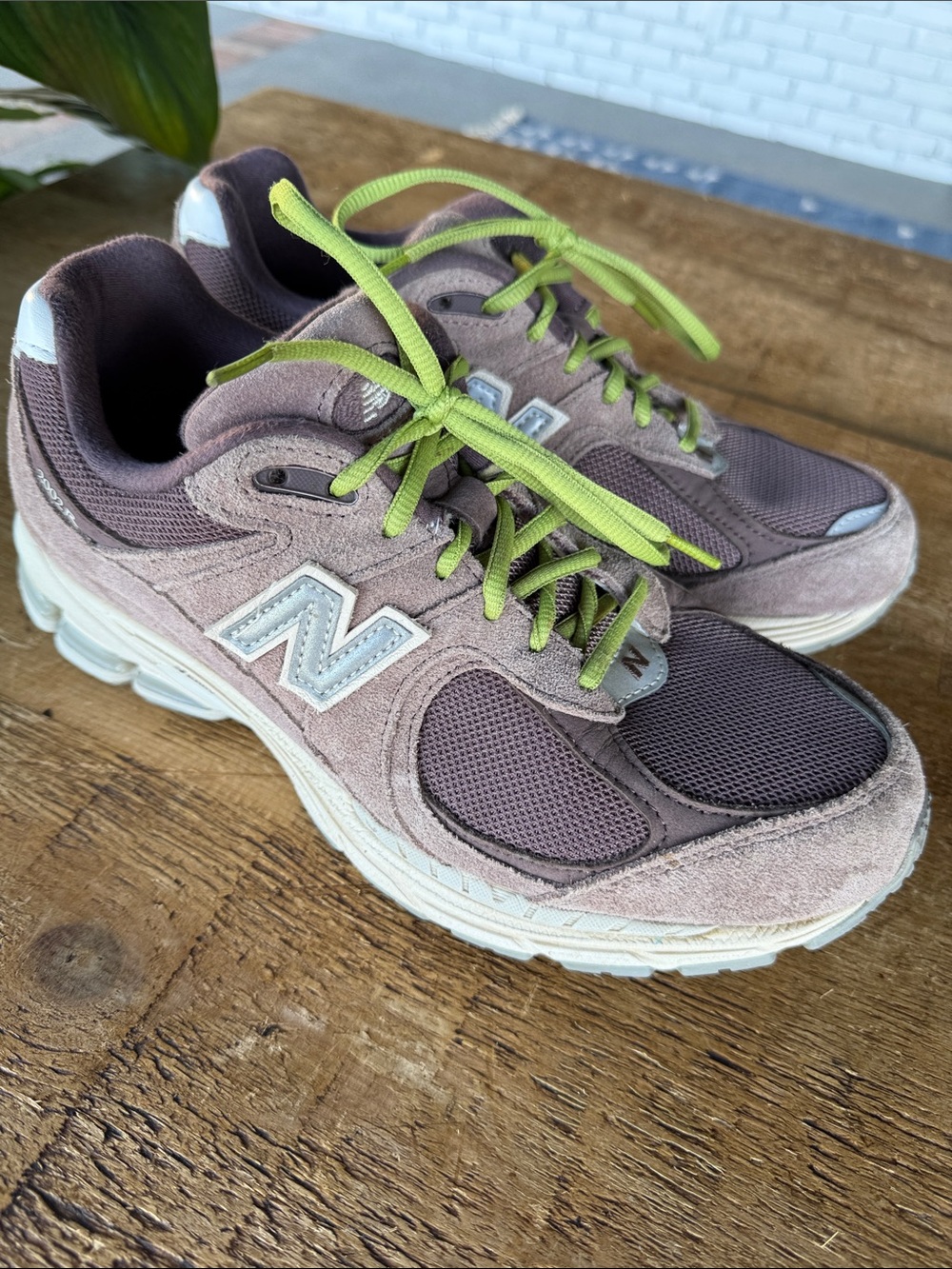 New Balance 2002R Men’s 'Black Fig' Sneaker Running Shoes M2002RHD